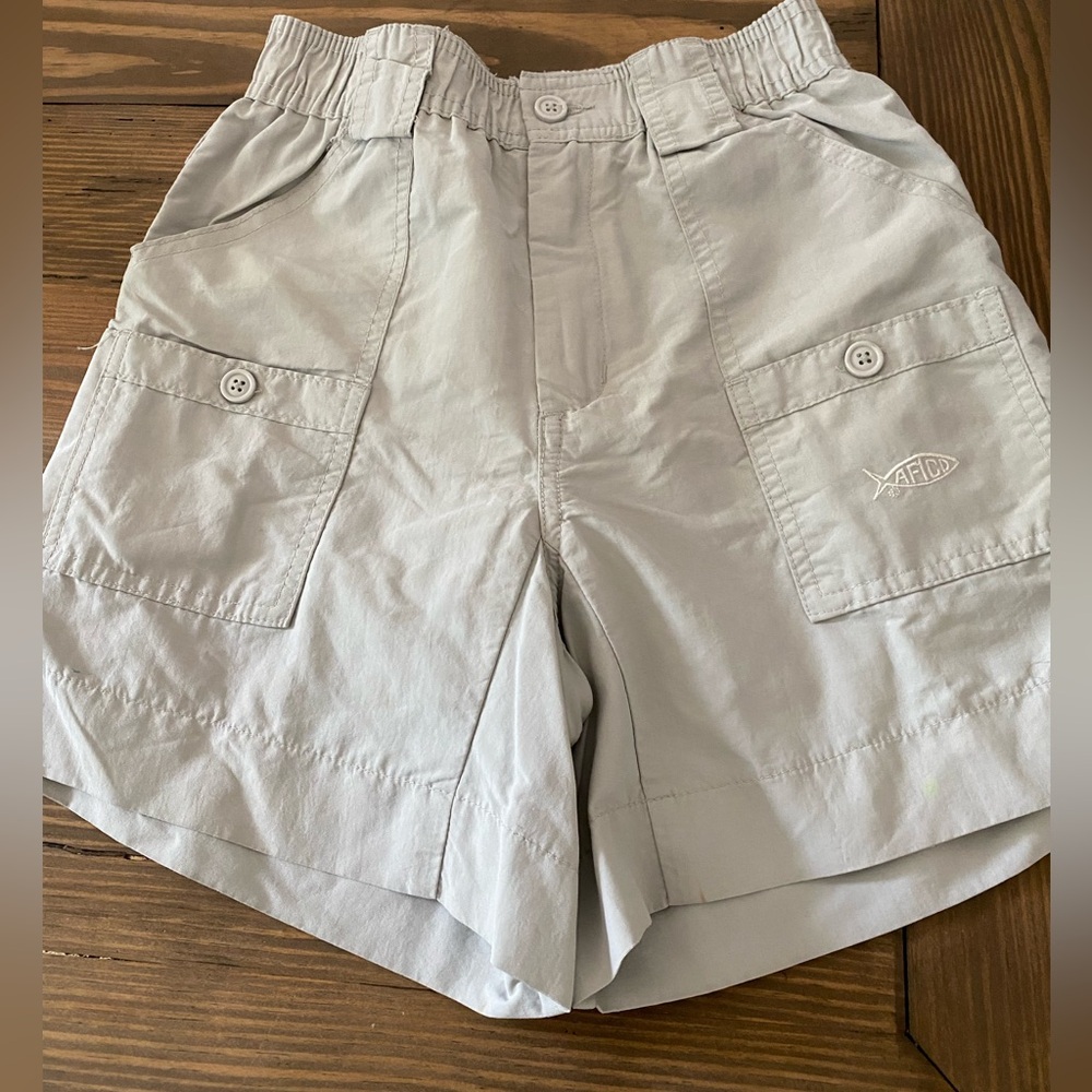 Boys light gray Aftco shorts size 26.